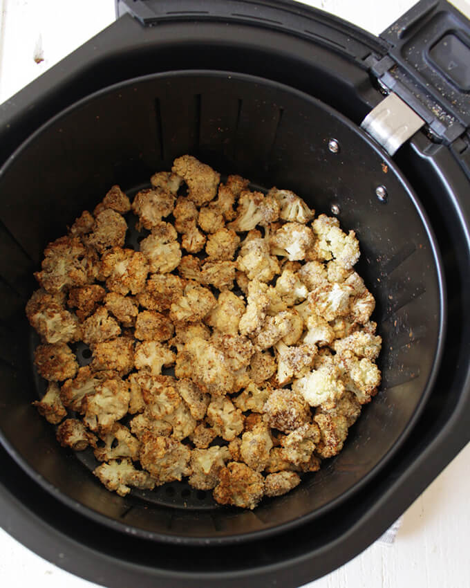 Air Fryer Breaded Cauliflower Tacos! #vegan with a creamy cashew-based chili lime sauce! Can easily be made gluten-free.