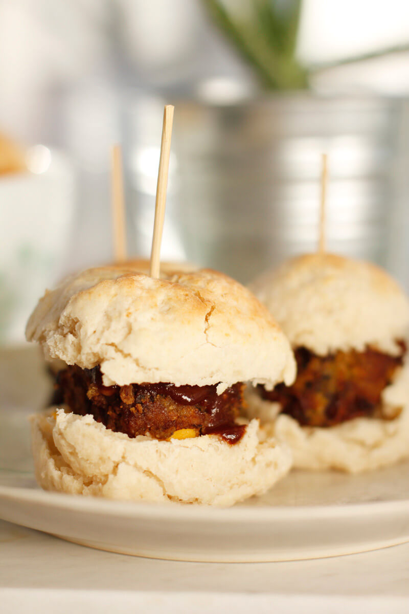 Vegan Game Day Food (15+ Recipes!) (9) Vegan Game Day Food (15+ Recipes!) (9)